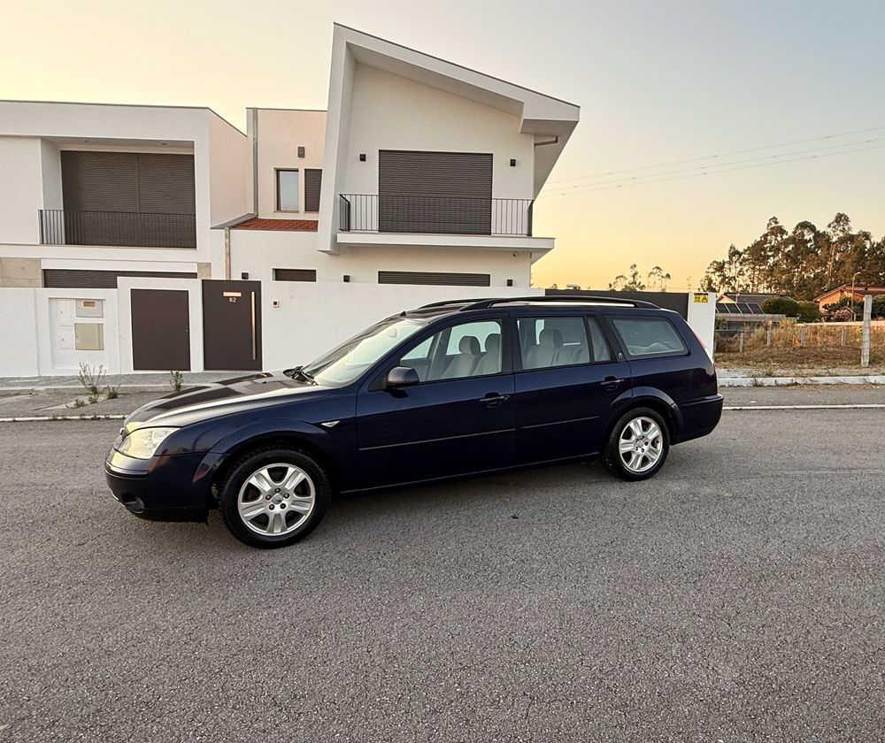 FORD MONDEO 1.8 i