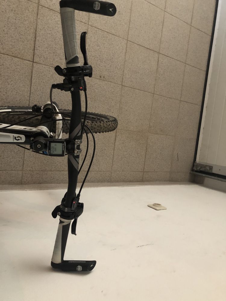 Bicicleta BTT como nova