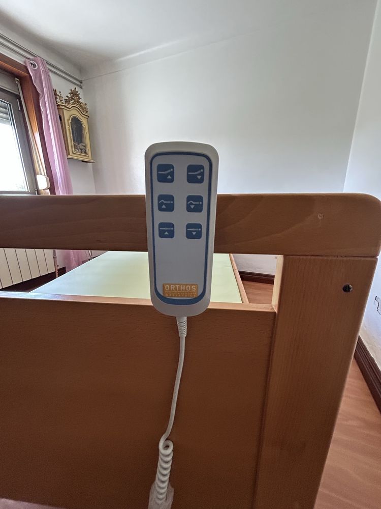 Cama eletrica geriatrica para pessoa acamada