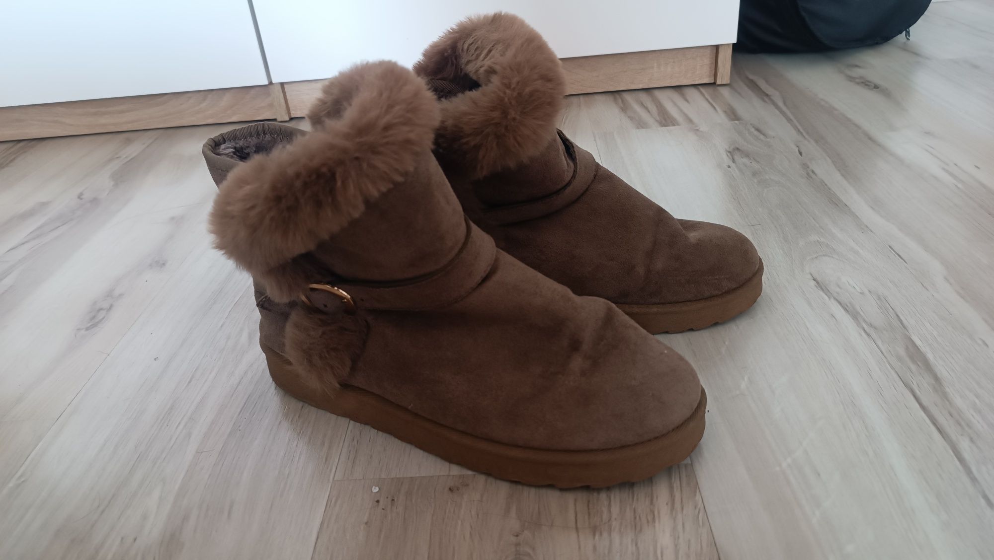 Buty zimowe z futerkiem