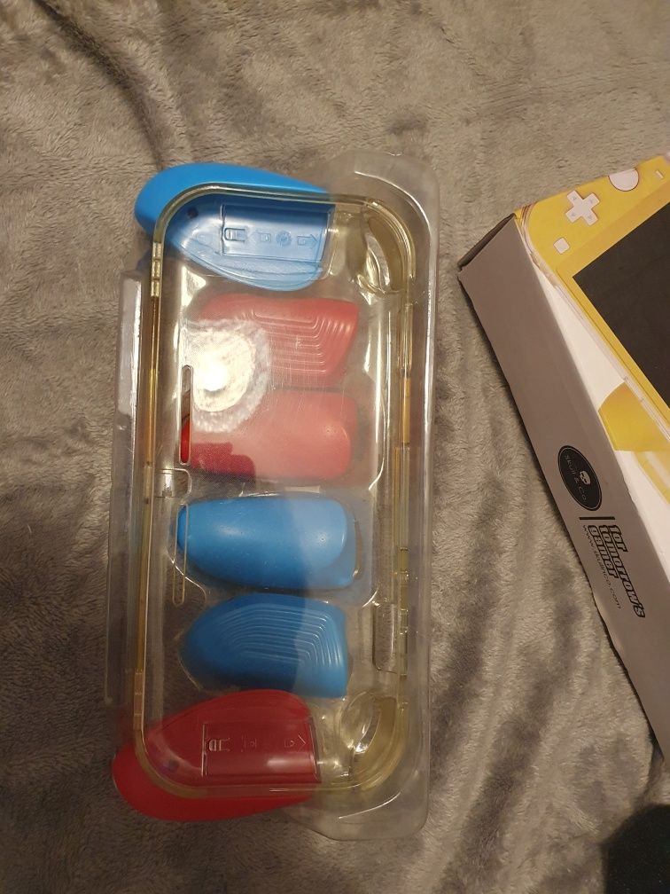 Nintendo switch lite etui/uchwyt z różnimy nakładkami