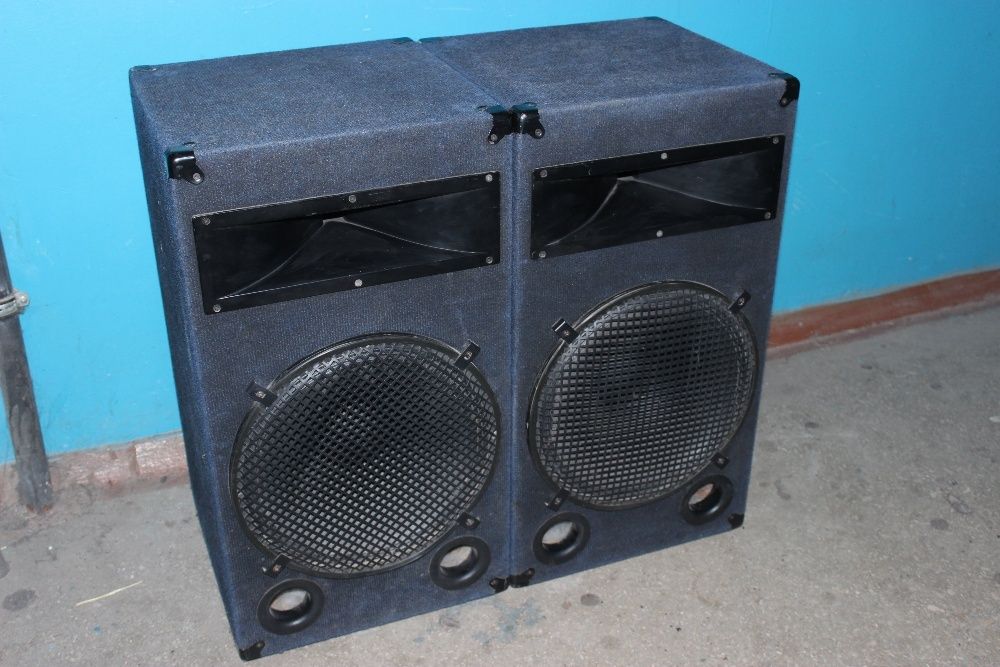 Продам колонки Alphard 600W