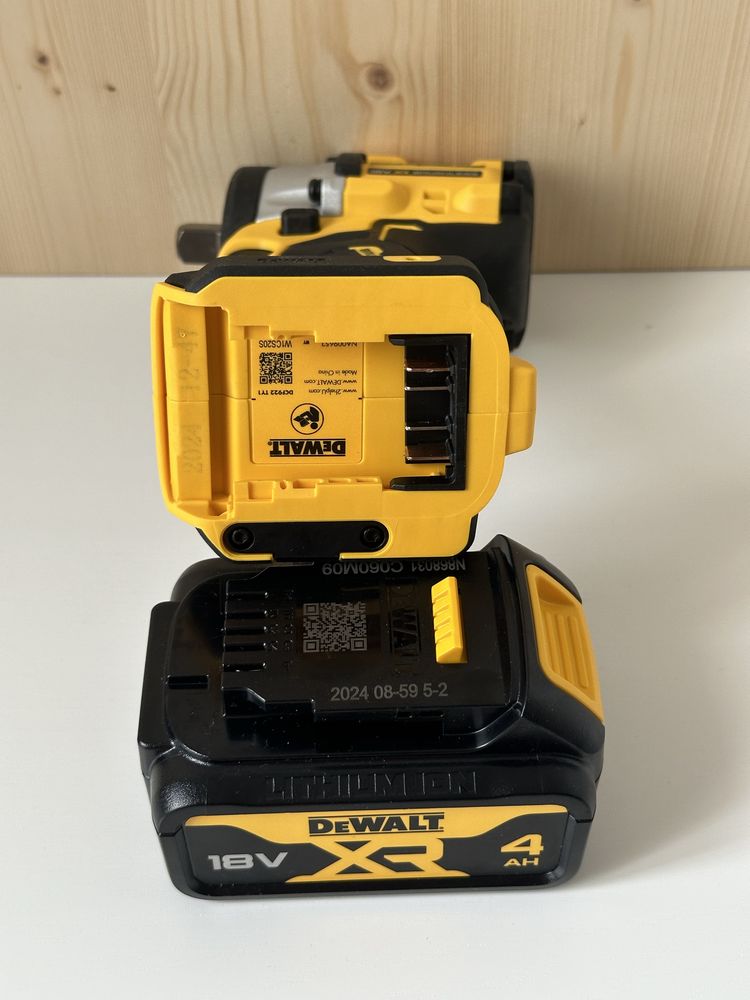 Компактний ударний гайковерт Dewalt DCF922-QW 18 В