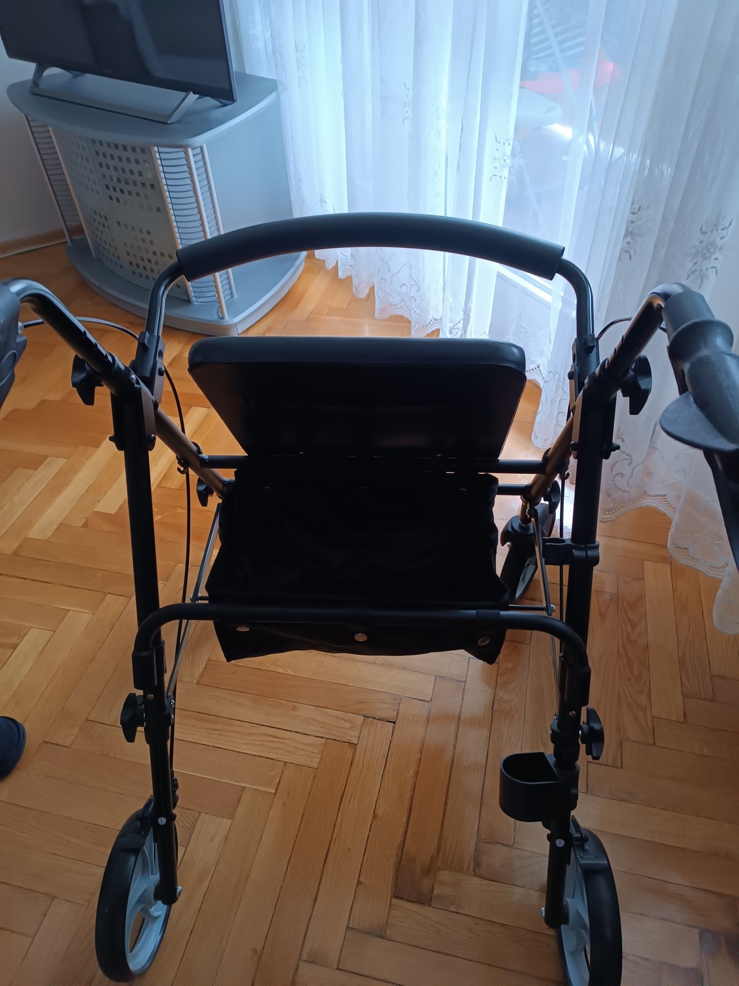 Chodzik dla osoby niepełnosprawnej