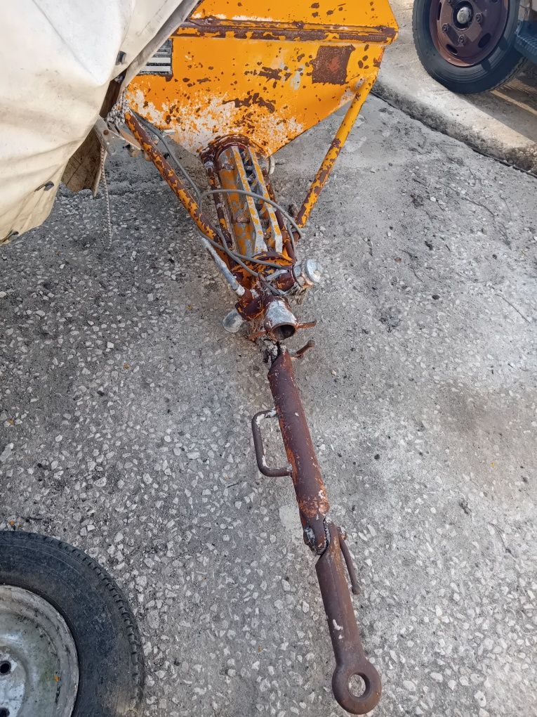 Máquina de progetar