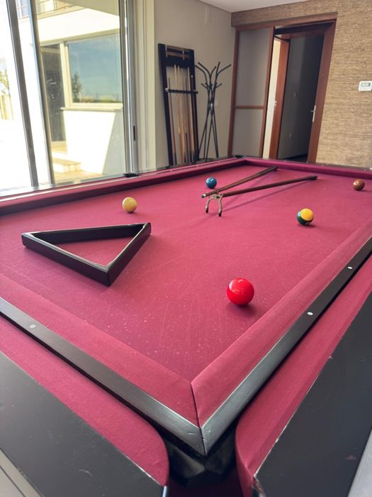 Mesa de bilhar normal. Livre