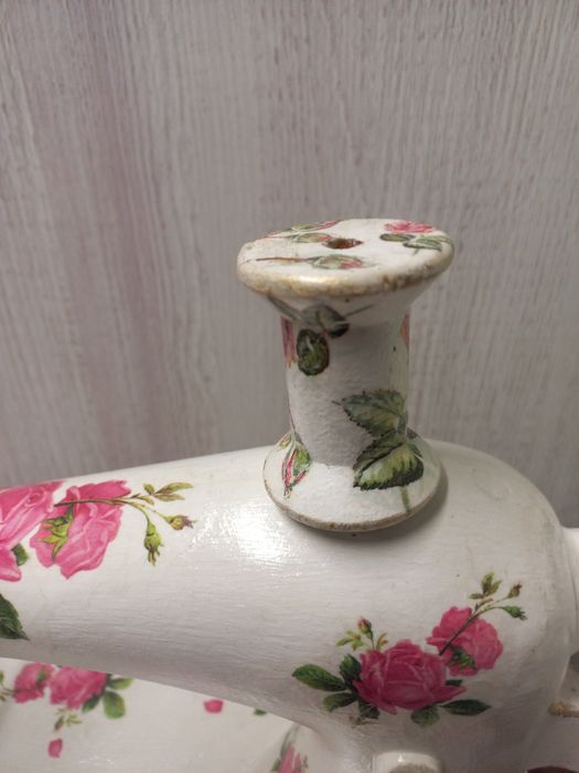 Maszyna do szycia decoupage