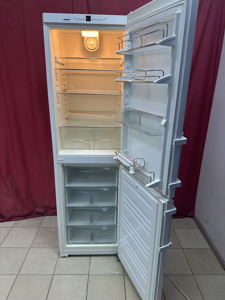 Холодильник Liebheer CNP 3913