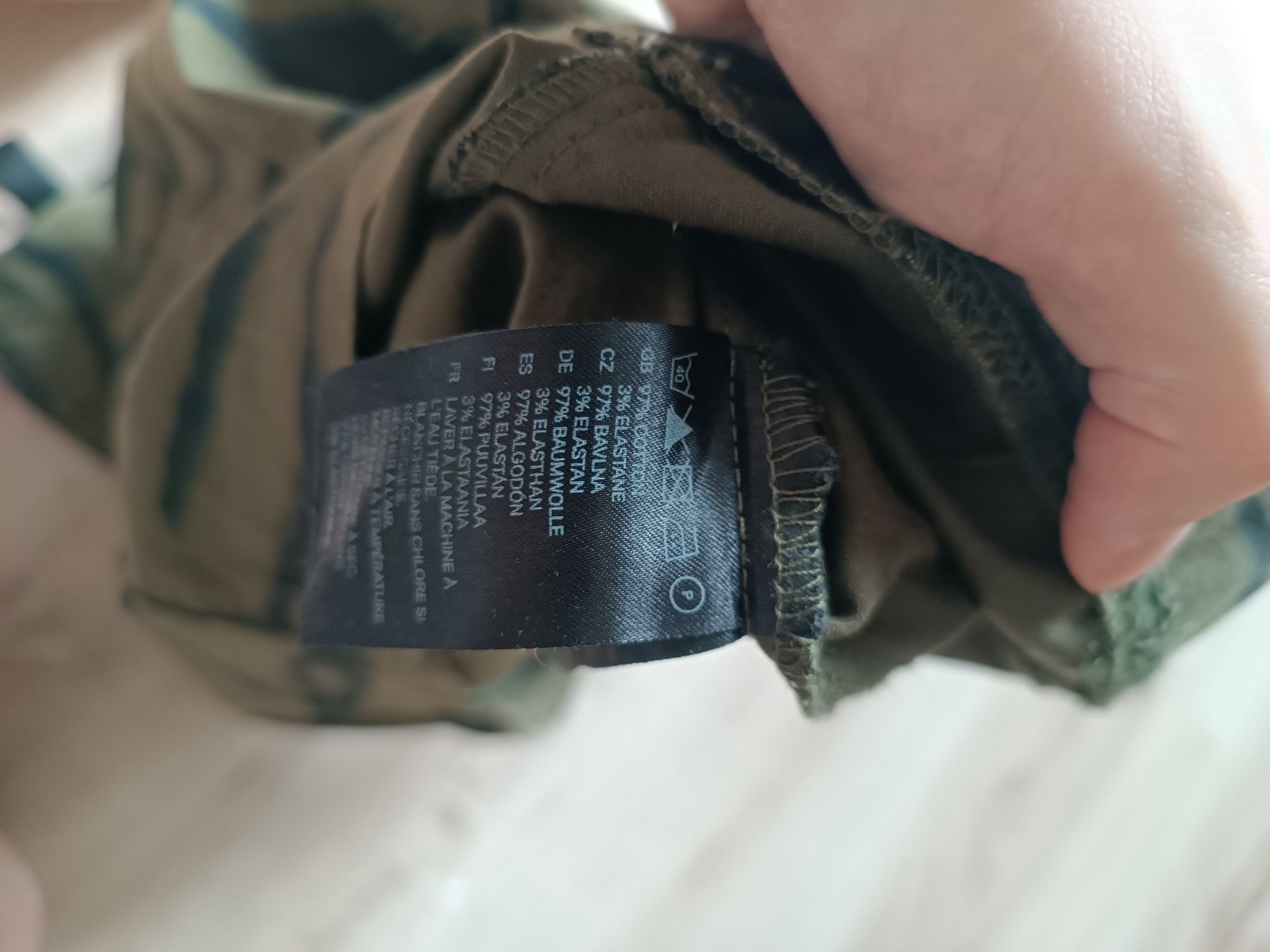 Sukienka mini khaki w tygrysi wzór XS 34