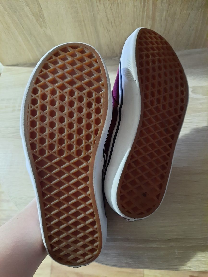 Продам кеды vans 38 р.