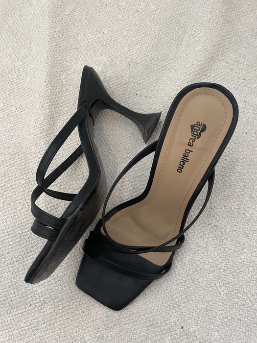 Sandalia Preta 37 - elegantes