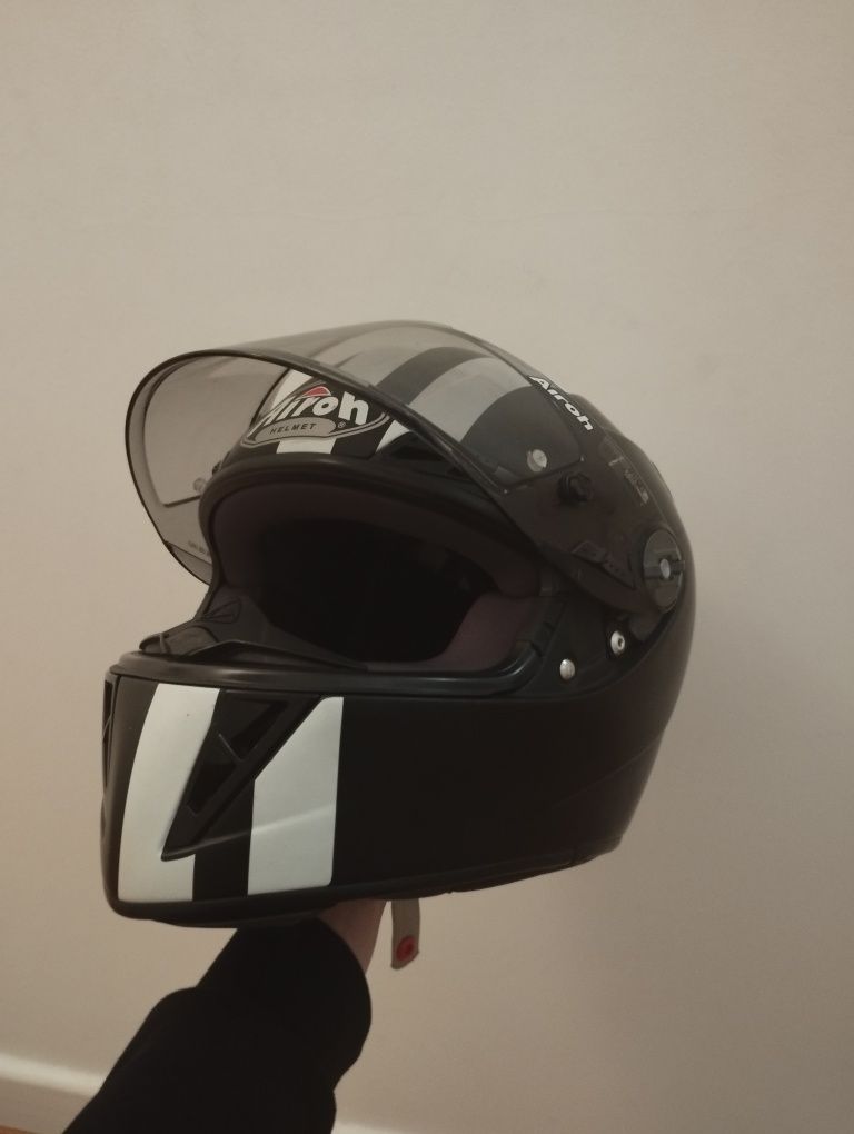 Capacete integral de mota M, Airoh de carbono