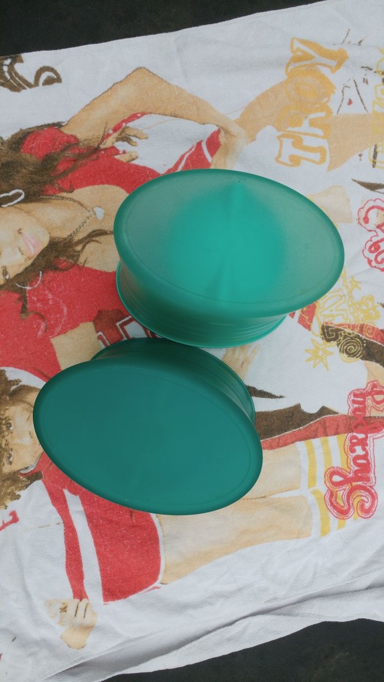 Pojemniki dwa ZESTAWY do chłodzenia TUPPERWARE zestaw