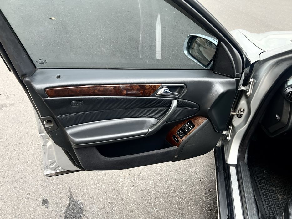 Mercedes-Bens C-Class Автомат! Идеальное сост