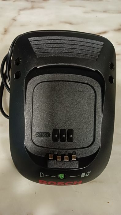 Base carga e baterias Bosh