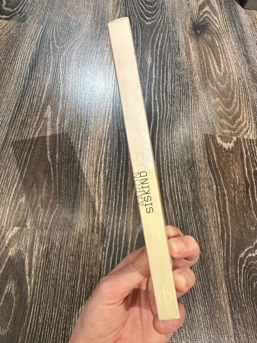 Книга - Aaron Siskind (Phaidon 55's)