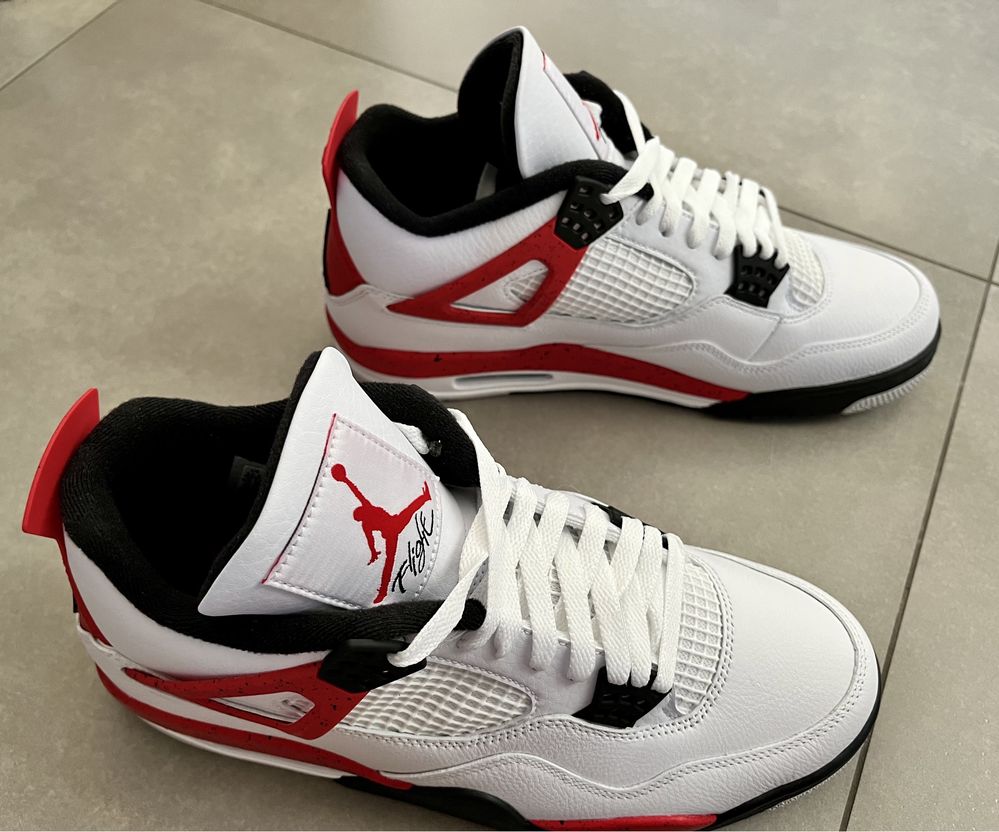 Air Jordan 4 Retro