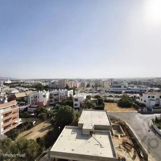 Apartamento T2 em Excelente Estado – Zona Tranquila