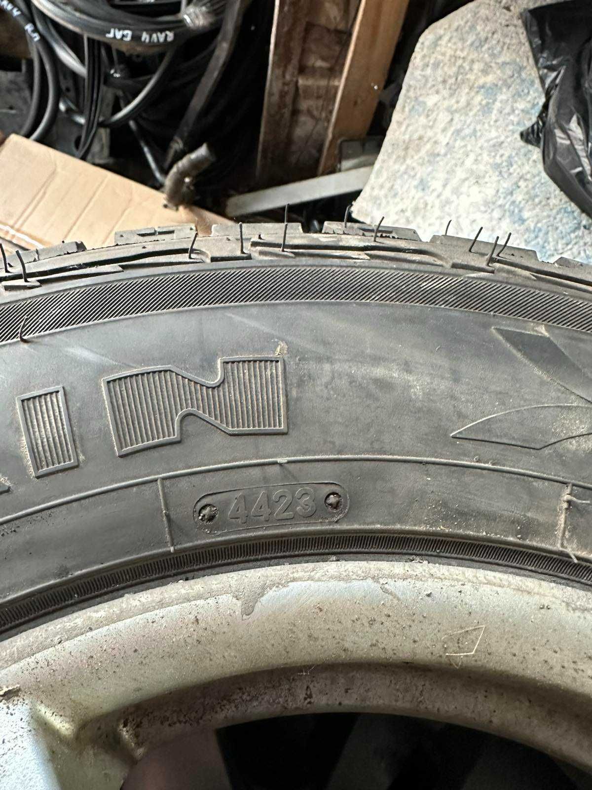 Диски для кроссовера Toyota Mazda Nissan Mitsubishi R16
