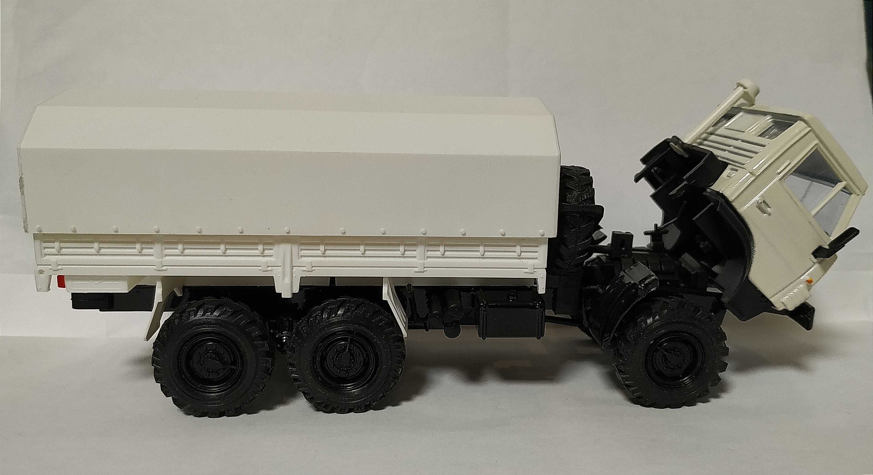 модель КамАЗ-4310 з тентом (1983) Елекон элекон масштаб 1:43