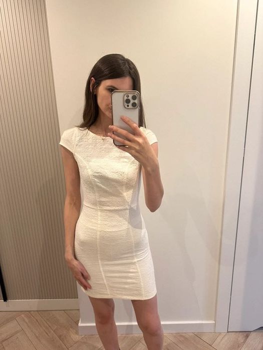 Bershka elegancka sukienka mini koronka S 36 nowa z metką