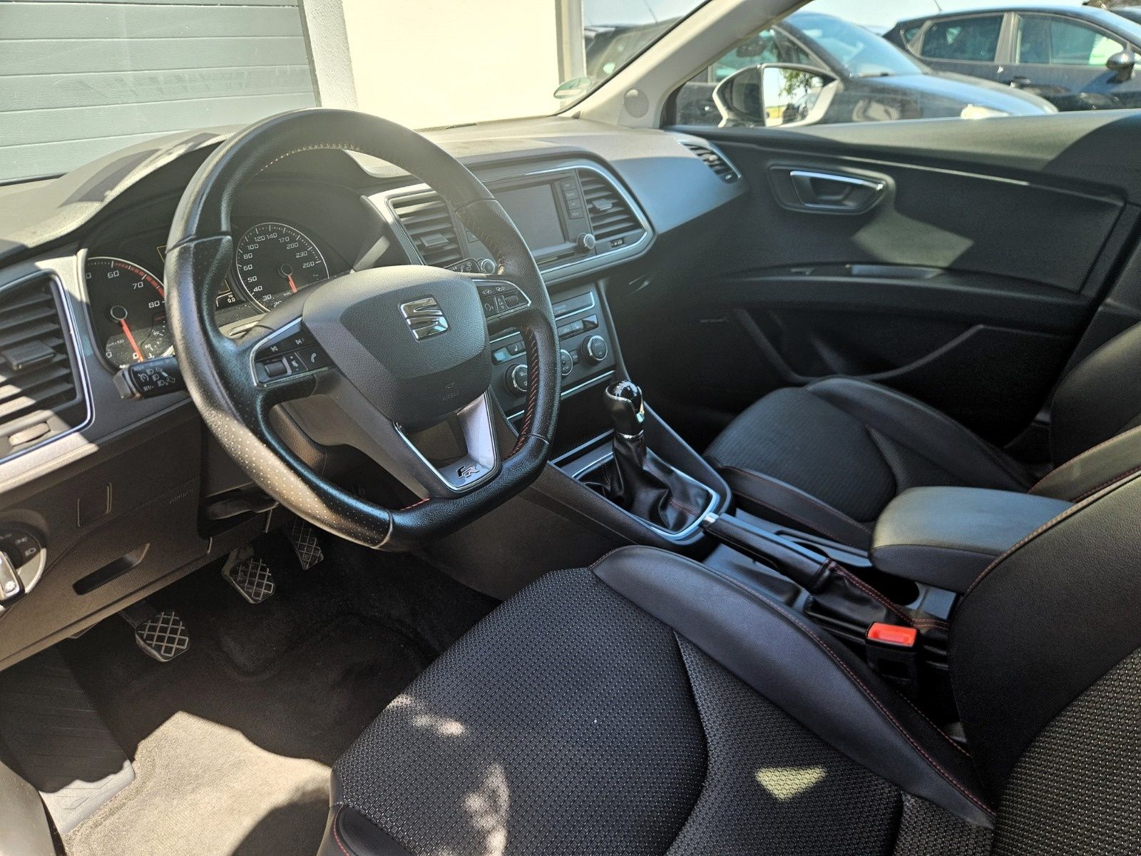 Seat Leon FR 1.8 benzyna z Niemiec po opłatach full LED