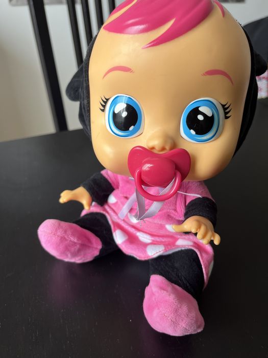 Boneca Cry baby