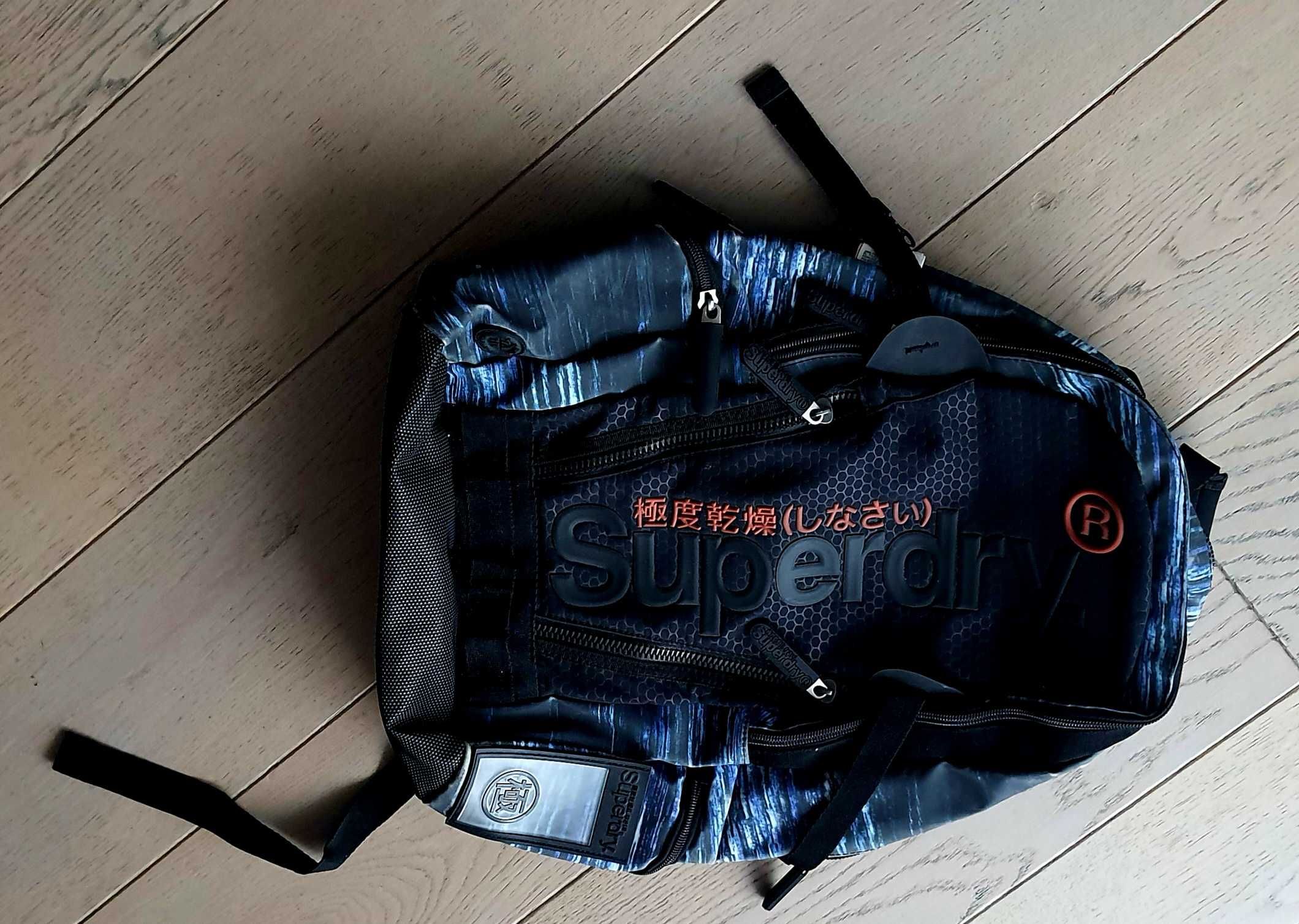 Plecak SUPERDRY Bubble Tarp męski jak nowy