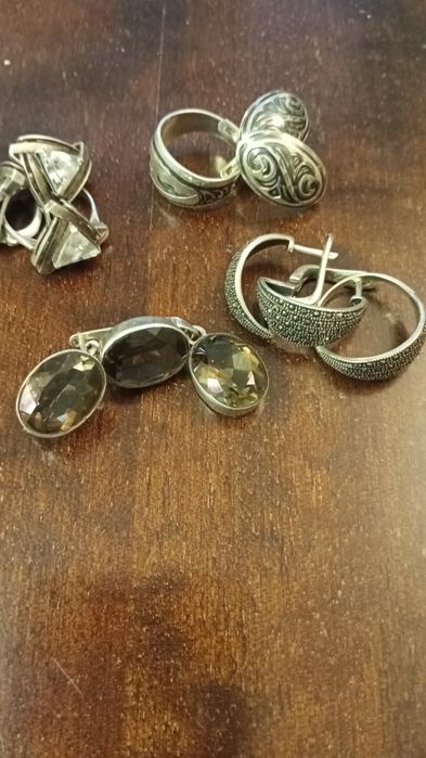 Прикраси зі срібла, персні, сережки