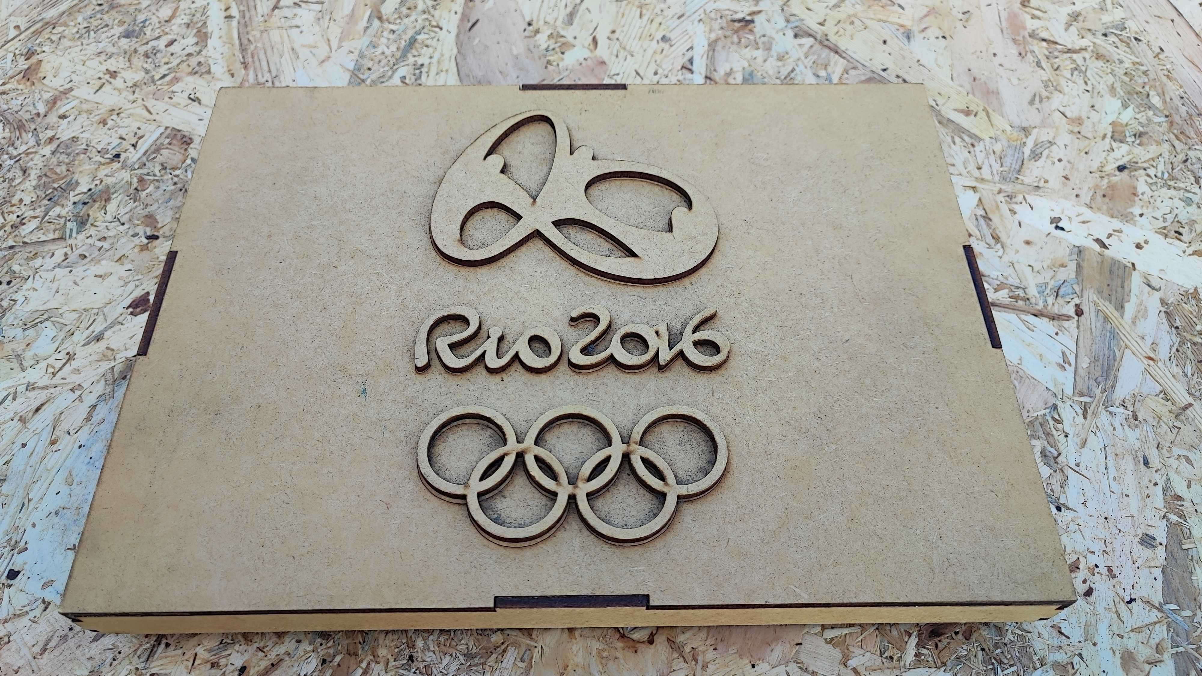 Caixa comemorativa com 17 moedas dos jogos olímpicos Rio 2016