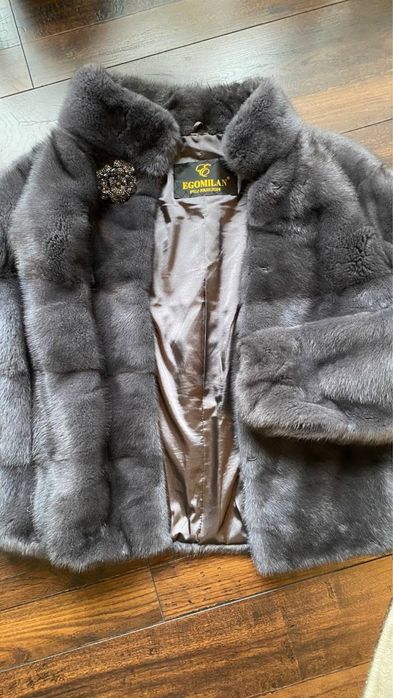 Продається норкова шуба