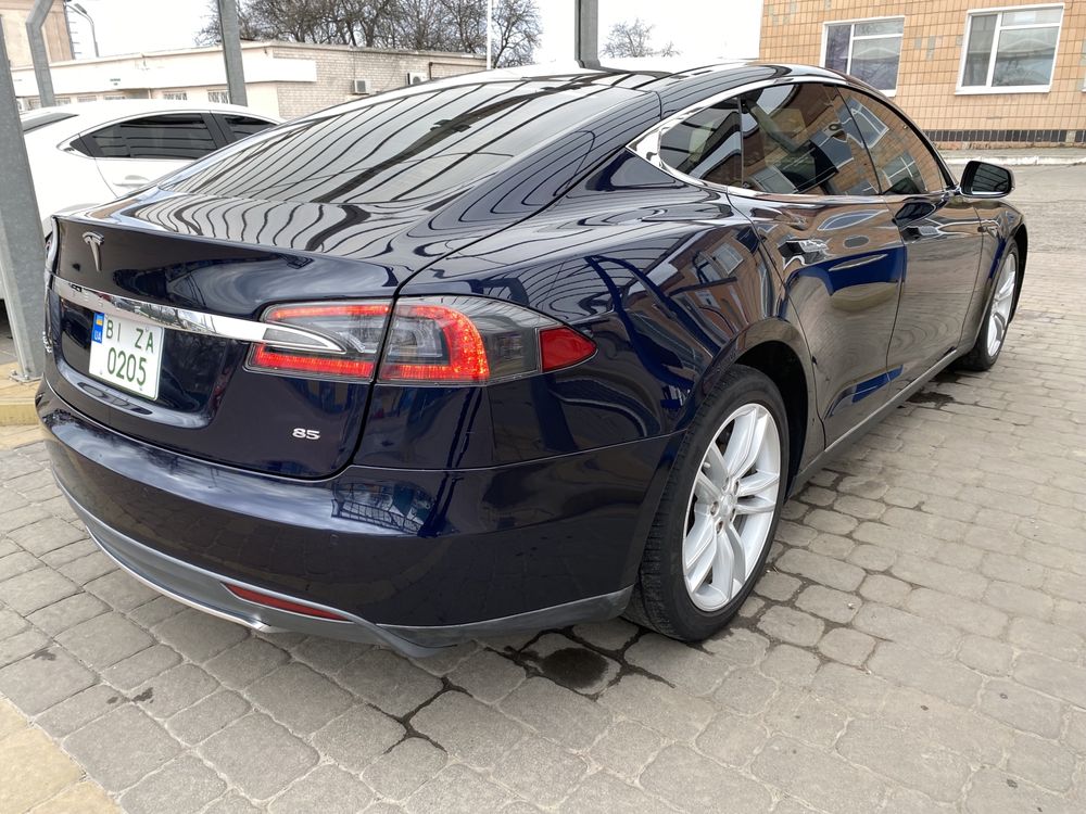 Tesla model S 90 kwt  2015 г. 69тс/км/ Обмен/ Рассрочка