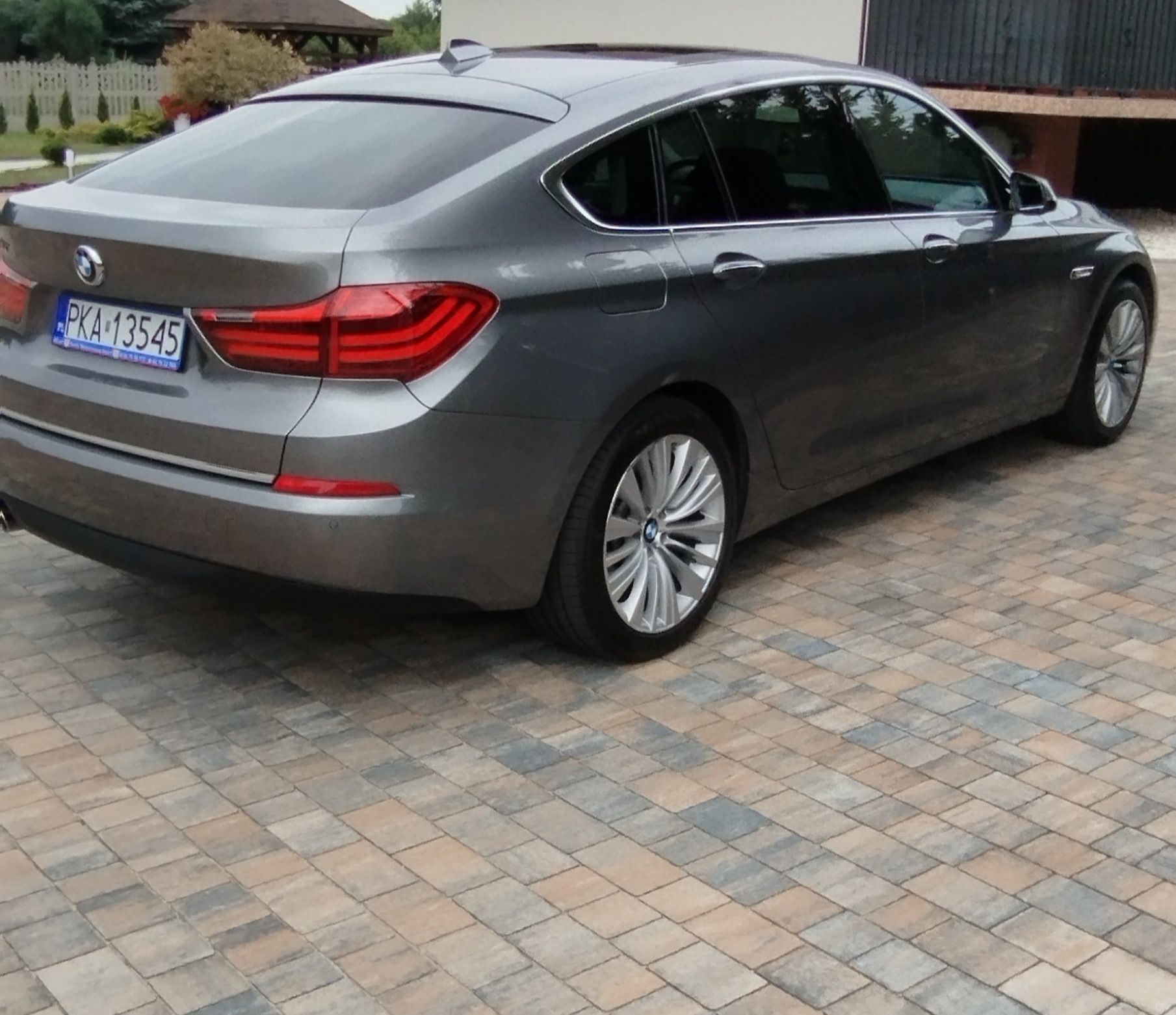 Sprzedam BMW 5GT Luxury 2016r Niski przebieg