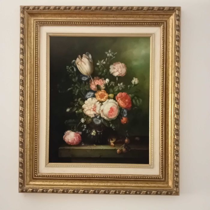 Quadro com pintura a óleo com natureza-morta de flores em esmalte