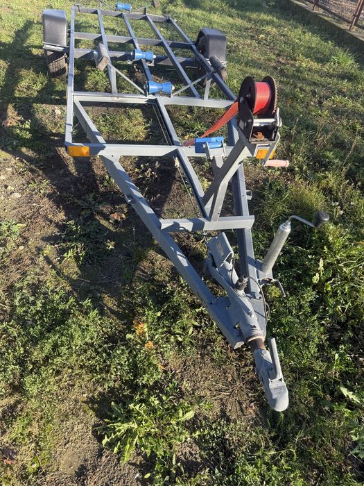 Przyczepka podłodziowa zarejestrowana