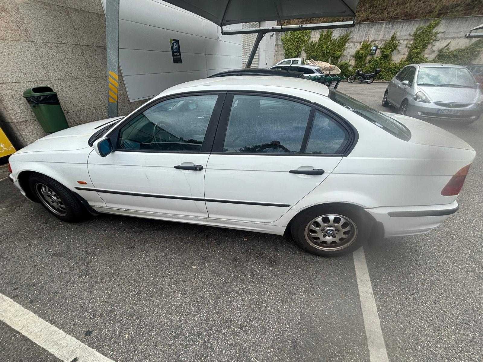 Carro BMW serie 3
