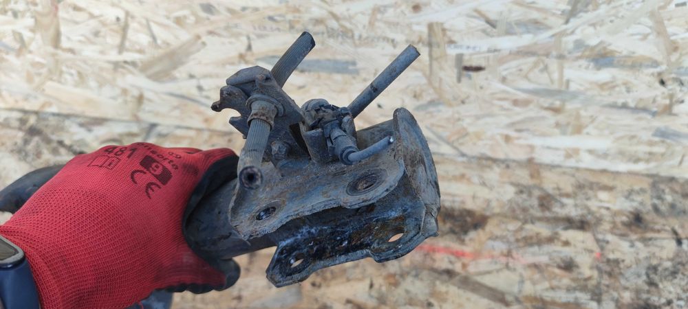 Fiat Croma II FL LIFT 1.9 JTD McPherson Prawy Przedni Prawy Przód PP