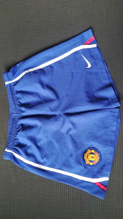 spodenki nike manchester united ladny stan duzo zdjec