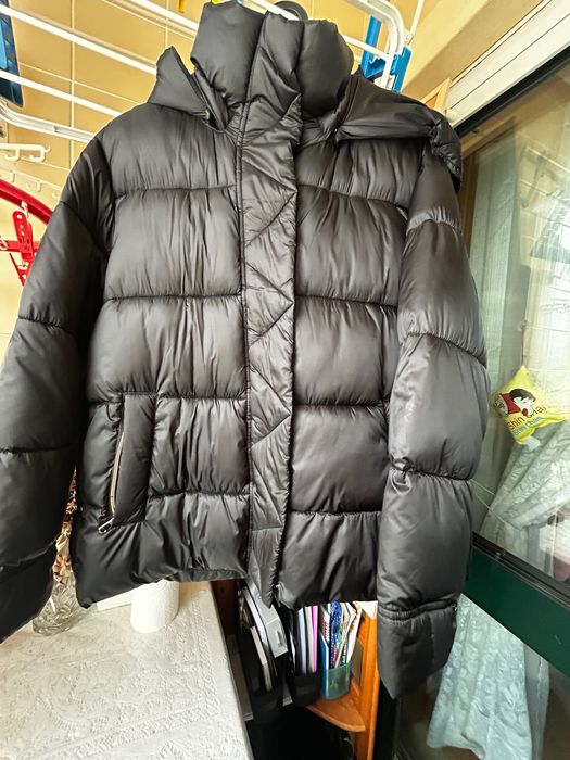 Casaco marca Mango