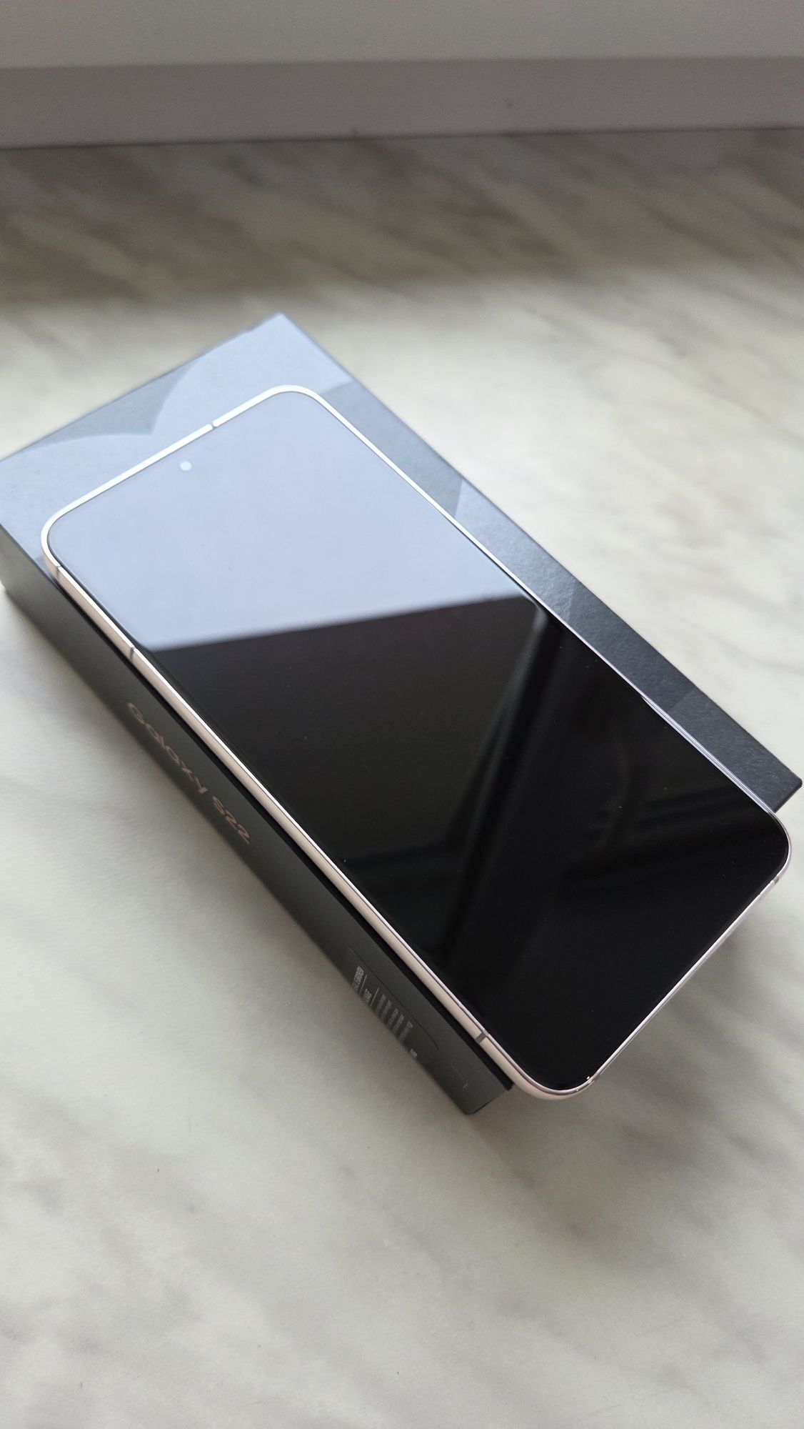 Samsung Galaxy S22 256GB Różowy