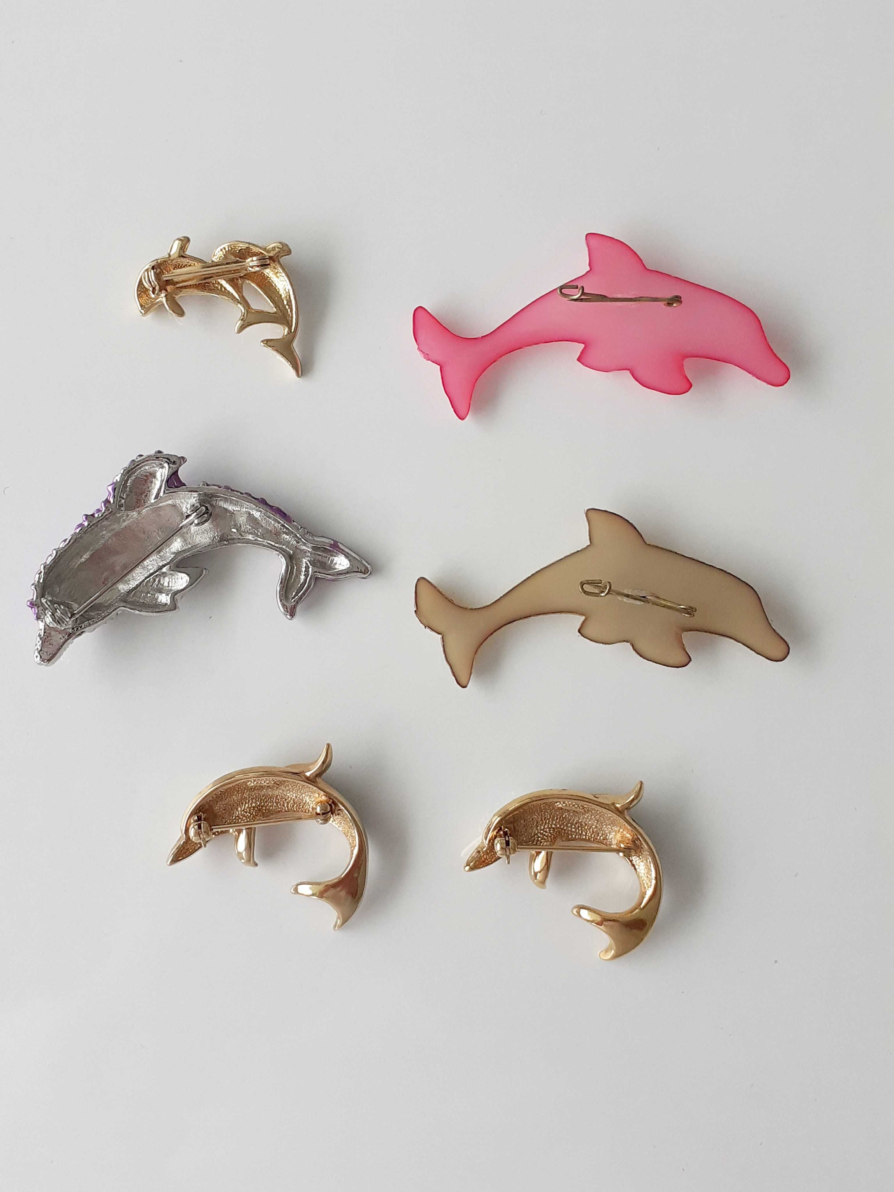 Sygnowana broszka delfin A&S Attwood & Sawyer