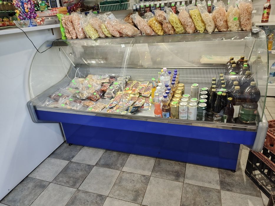 Холодильна вітрина