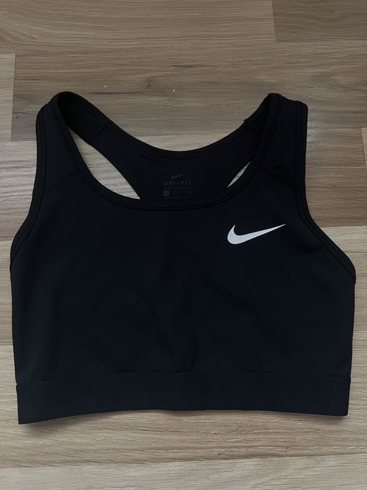 спортивний топ найк жіночий оригінал