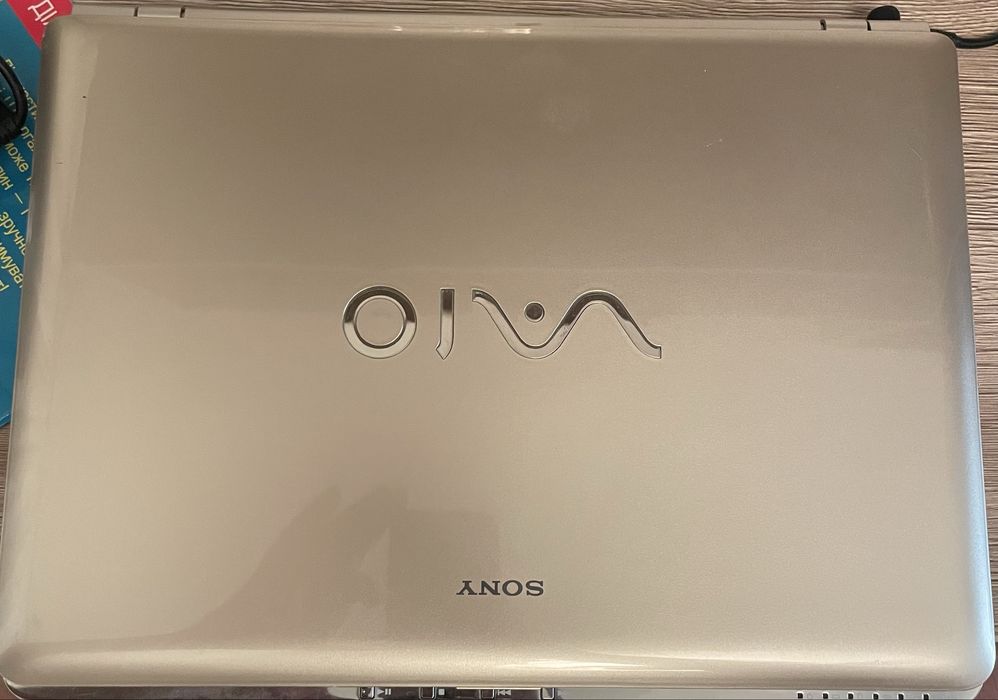 Ноутбук Sonу Vaio Gold
