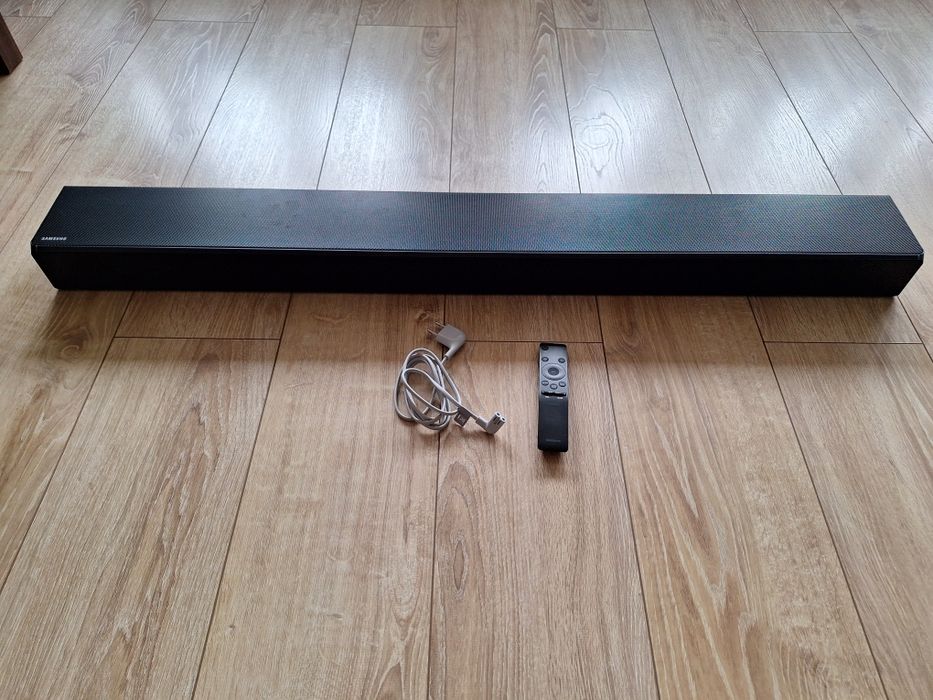 Soundbar + głośniki