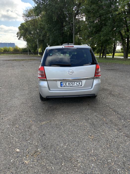 Продам Opel Zafira b 1,7 cdti