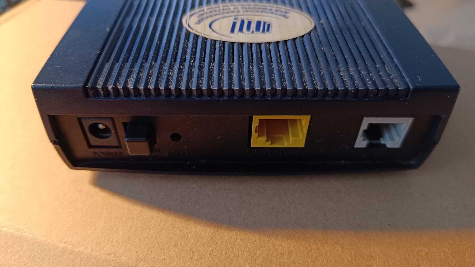Продам двухдиапазонный модем Zyxel P-660R EE ADSL2+