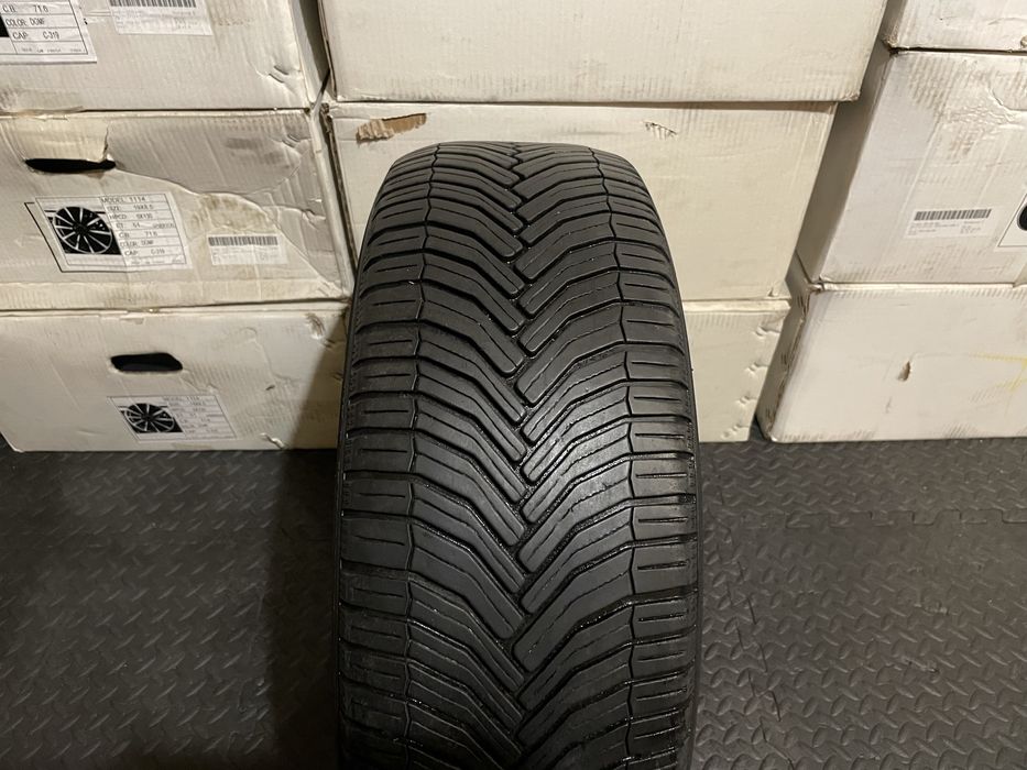 Opona wielosezonowa Michelin Crossclimate 205/55 R16