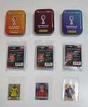 Mundial Catar 2022 - Conjunto 3 caixas Tin Pocket + 300 Card Sleeves