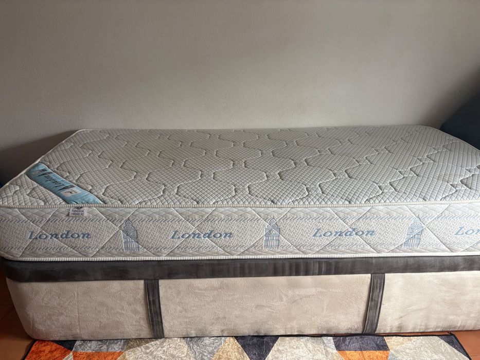 CAMA dupla pouco Usada